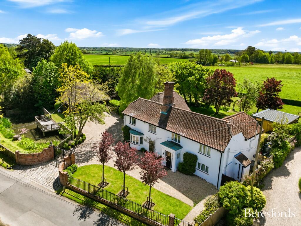 4 bed Detached for rent in Nine Ashes. From Beresfords Lettings - at Brentwood 4 bed Detached for rent in Nine Ashes. From Beresfords Lettings - at Brentwood