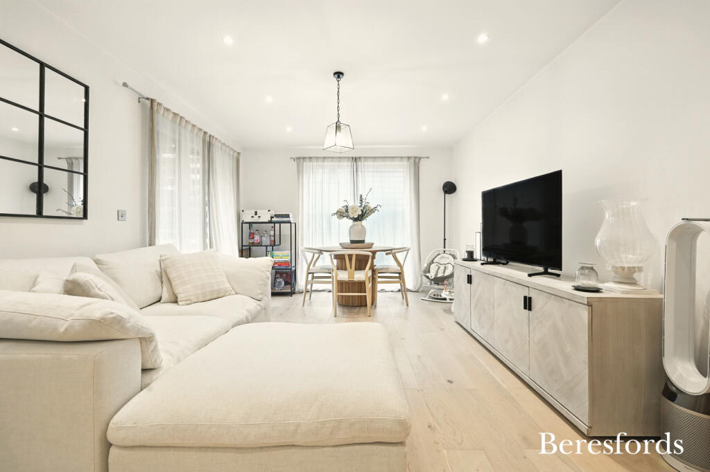 1 bed Apartment for rent in Brentwood. From Beresfords Lettings - at Brentwood