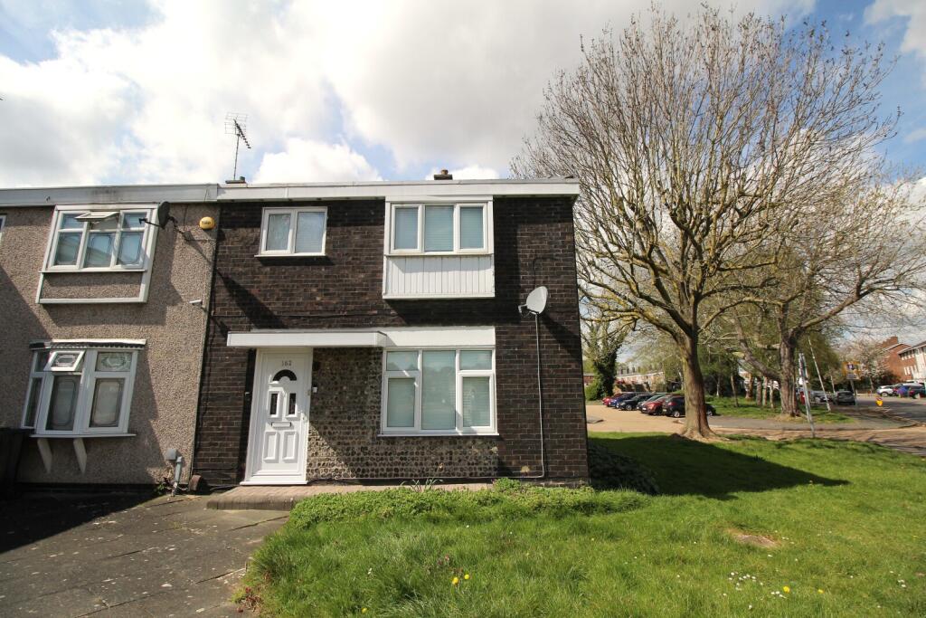 3 bed End of Terrace for rent in Basildon. From Beresfords - Billericay