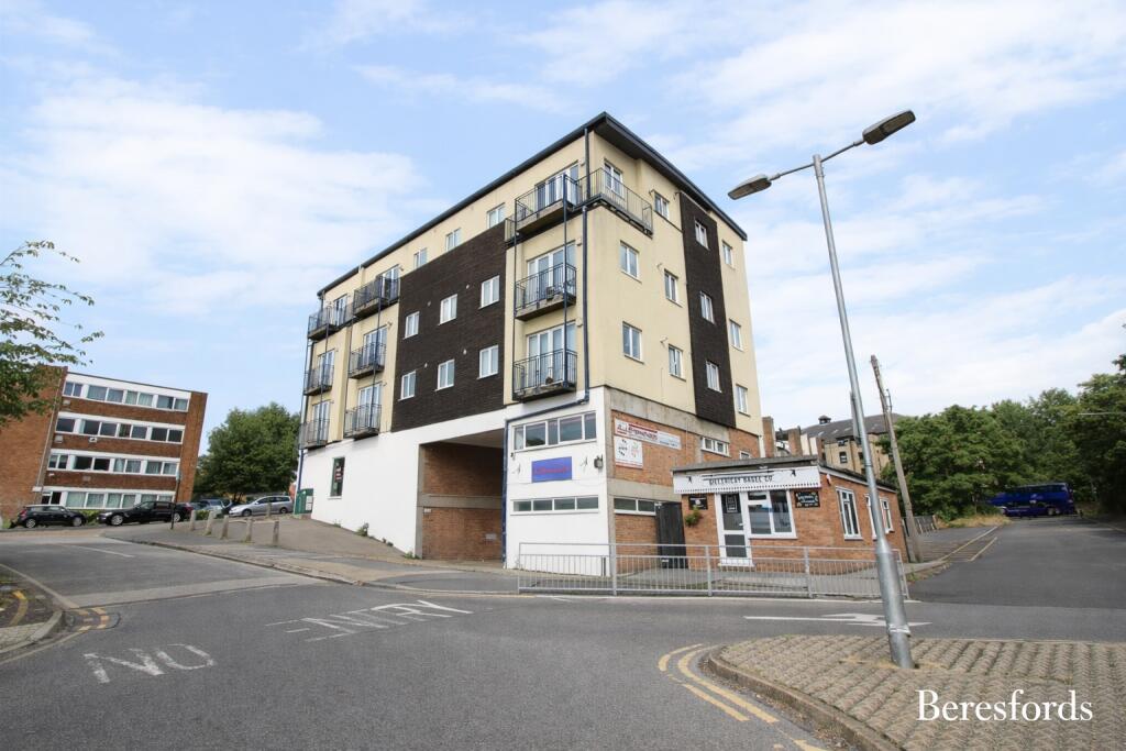 2 bed Apartment for rent in Billericay. From Beresfords - Billericay