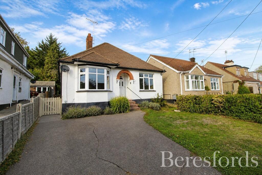 2 bed Bungalow for rent in Noak Hill. From Beresfords - Billericay