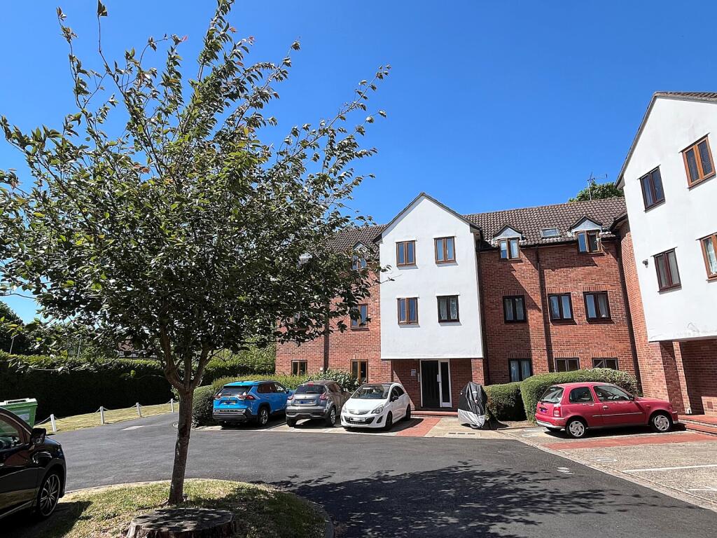 2 bed Apartment for rent in Braintree. From Beresfords Lettings - Braintree