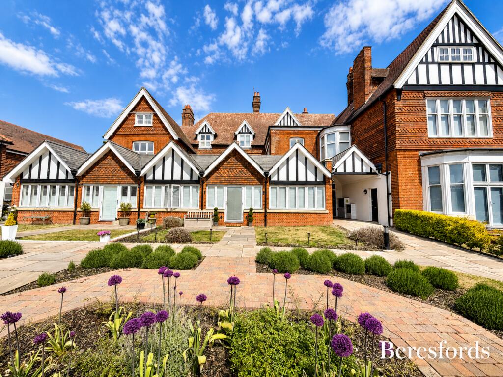 2 bed Apartment for rent in High Garrett. From Beresfords - Braintree