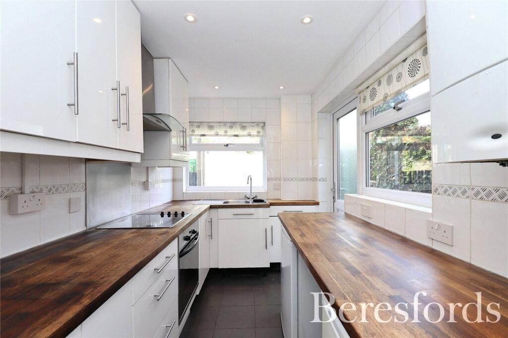 2 bed Mid Terraced House for rent in Chelmsford. From Beresfords Lettings - Chelmsford