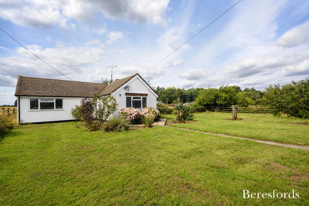 3 bed Bungalow for rent in Roxwell. From Beresfords Lettings - Chelmsford 3 bed Bungalow for rent in Roxwell. From Beresfords Lettings - Chelmsford