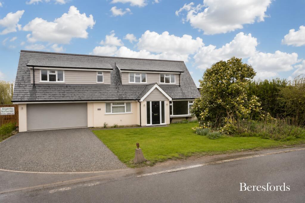 5 bed Detached for rent in Edney Common. From Beresfords Lettings - Chelmsford 5 bed Detached for rent in Edney Common. From Beresfords Lettings - Chelmsford