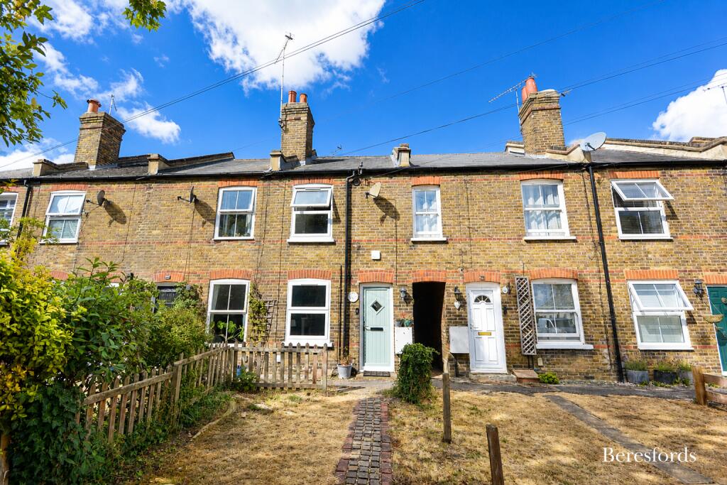 2 bed Mid Terraced House for rent in Chelmsford. From Beresfords Lettings - Chelmsford 2 bed Mid Terraced House for rent in Chelmsford. From Beresfords Lettings - Chelmsford