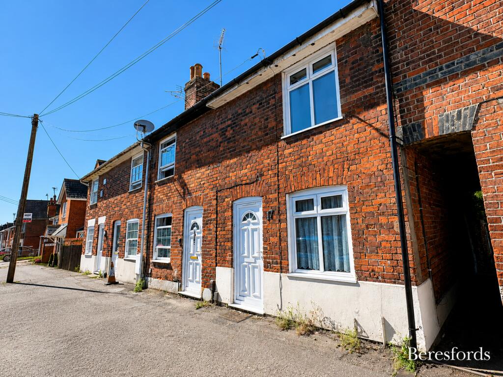 2 bed Mid Terraced House for rent in Colchester. From Beresfords - Colchester