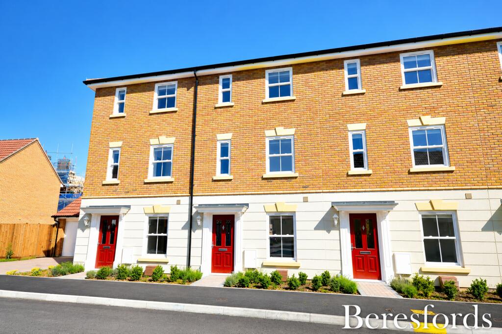 3 bed Mid Terraced House for rent in Great Dunmow. From Beresfords - Dunmow