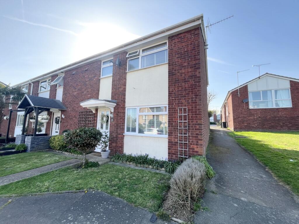 3 bed End of Terrace for rent in Witham. From Beresfords - Witham