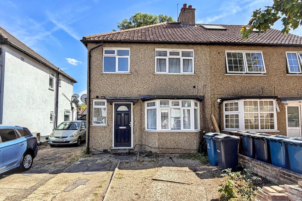 4 bed Semi Detached for rent in Stanmore. From Petermans - Edgware