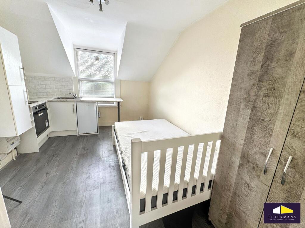0 bed 1st Floor Flat for rent in London. From Petermans - London