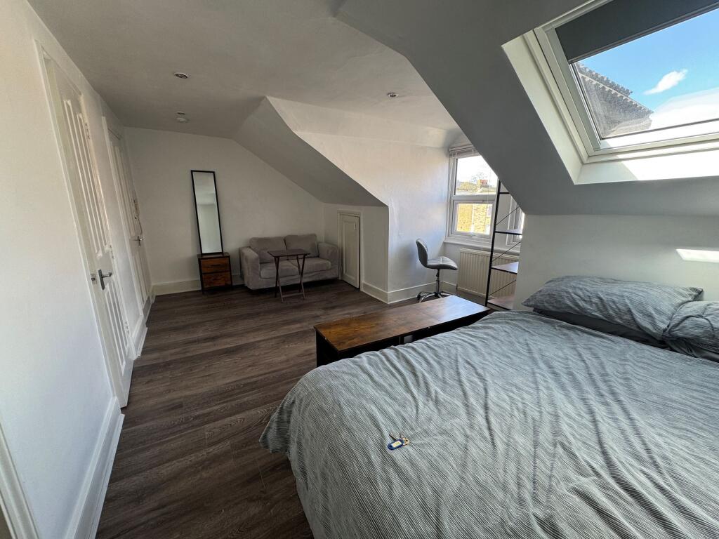 0 bed Studio for rent in Camberwell. From Petermans - London