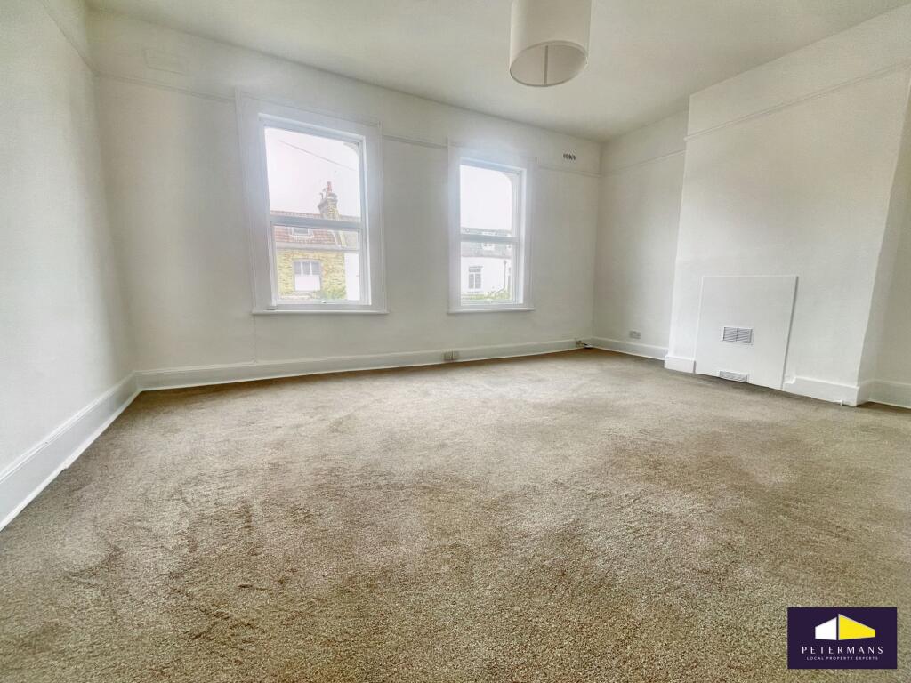 1 bed 1st Floor Flat for rent in Camberwell. From Petermans - London