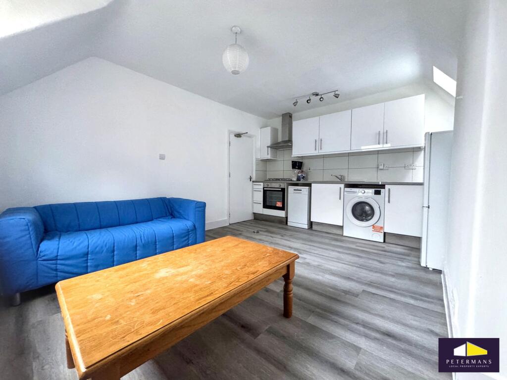 2 bed 1st Floor Flat for rent in Streatham. From Petermans - London 2 bed 1st Floor Flat for rent in Streatham. From Petermans - London