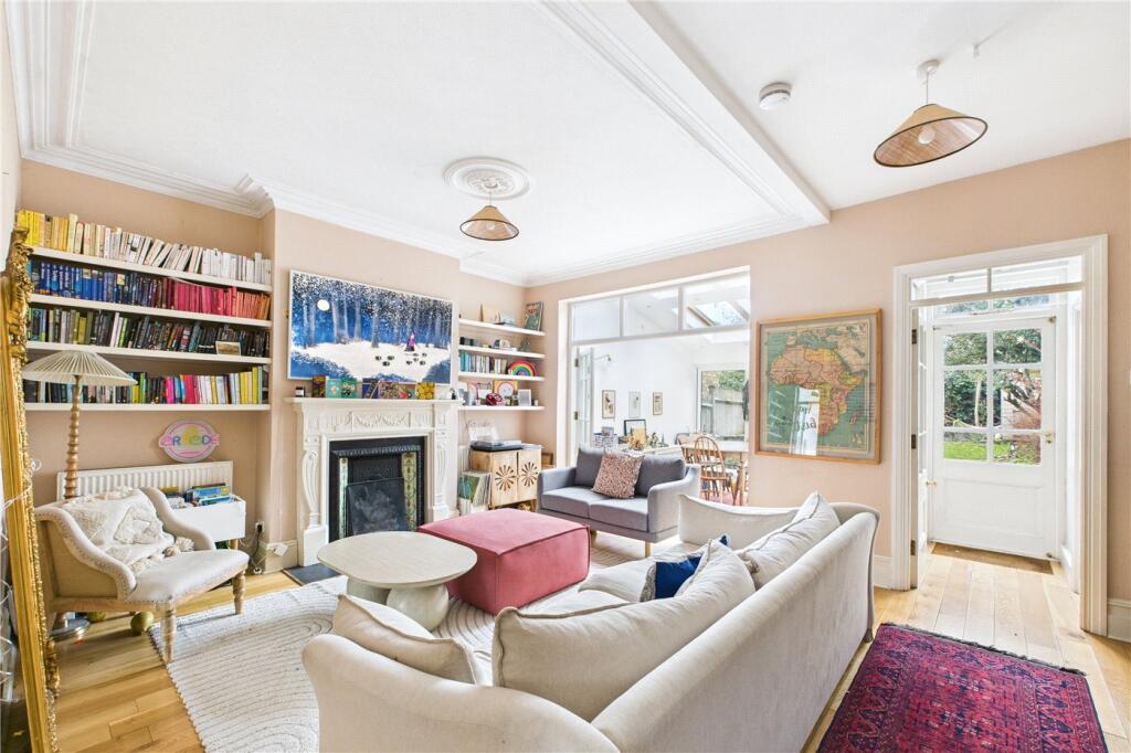 4 bed Mid Terraced House for rent in London. From Winkworth - Herne Hill 4 bed Mid Terraced House for rent in London. From Winkworth - Herne Hill