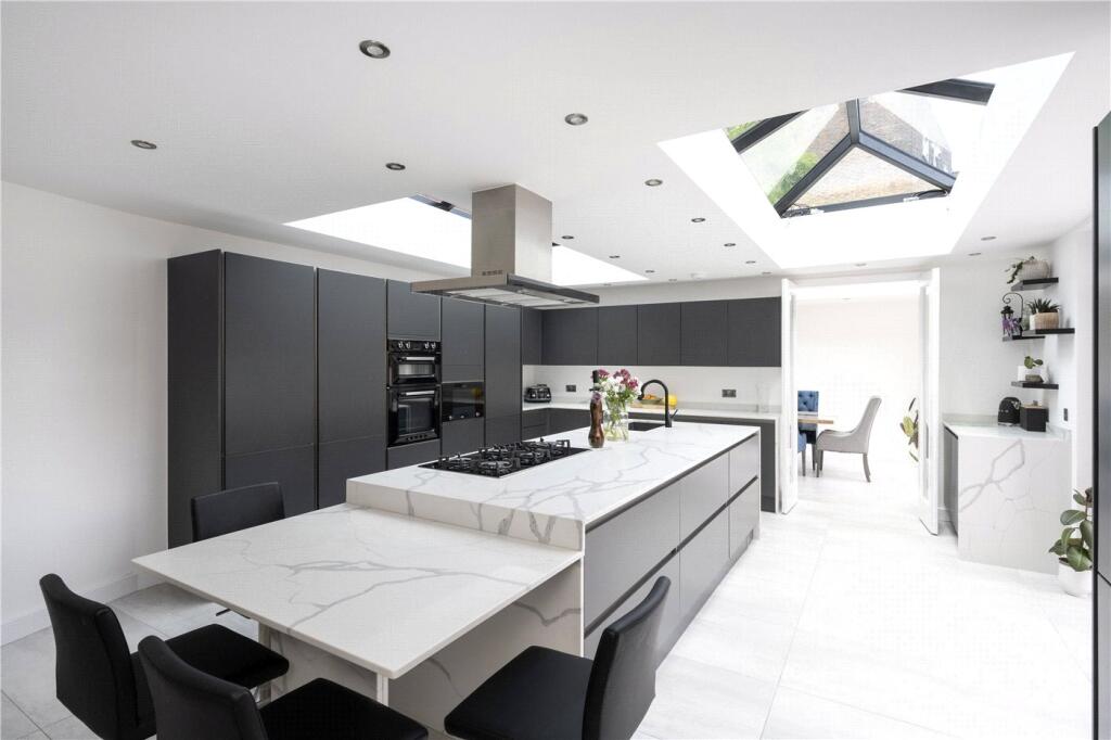 6 bed Detached for rent in London. From Winkworth - Herne Hill