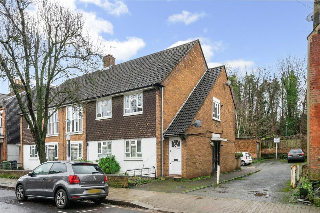 3 bed Annexe for rent in Streatham. From Winkworth - Herne Hill