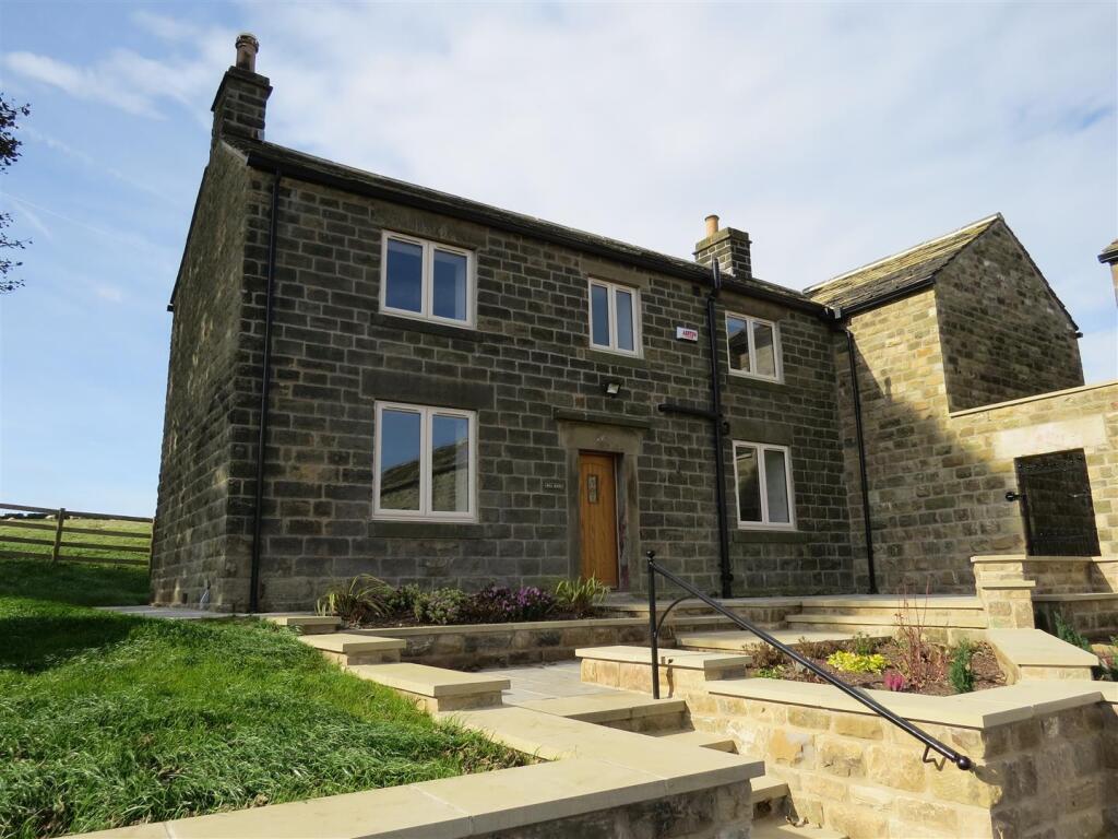 3 bed Farm House for rent in Wharncliffe Side. From United Homes Limited - Oughtibridge 3 bed Farm House for rent in Wharncliffe Side. From United Homes Limited - Oughtibridge