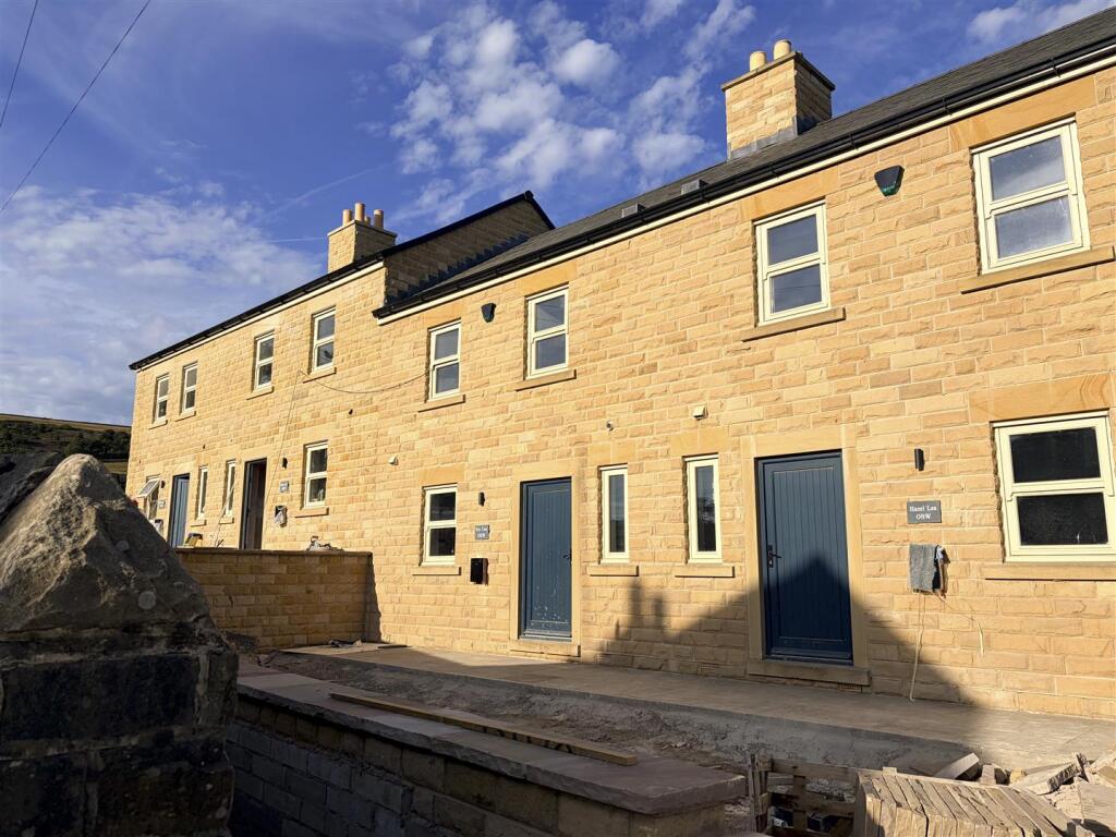4 bed Semi Detached for rent in Dungworth. From United Homes Limited - Oughtibridge 4 bed Semi Detached for rent in Dungworth. From United Homes Limited - Oughtibridge