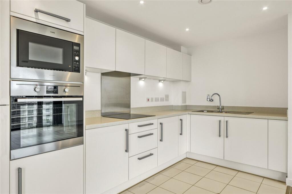 2 bed Apartment for rent in London. From Ellis and Co TOTTENHAM