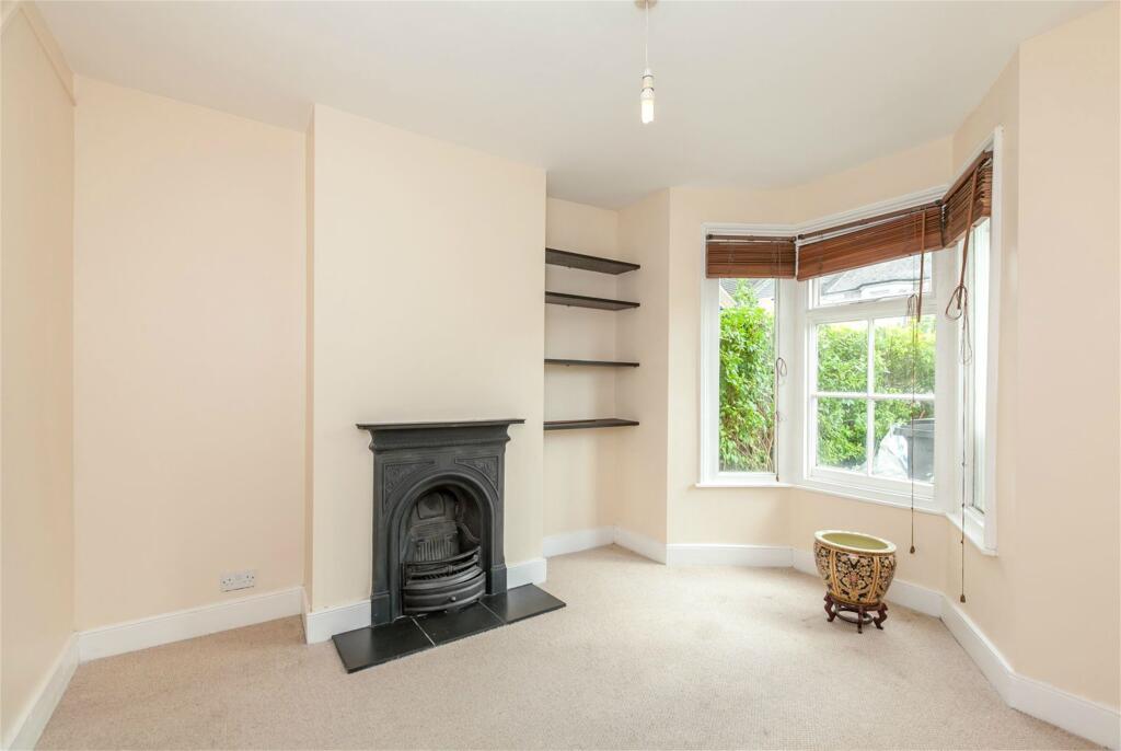 3 bed Mid Terraced House for rent in London. From Ellis and Co TOTTENHAM