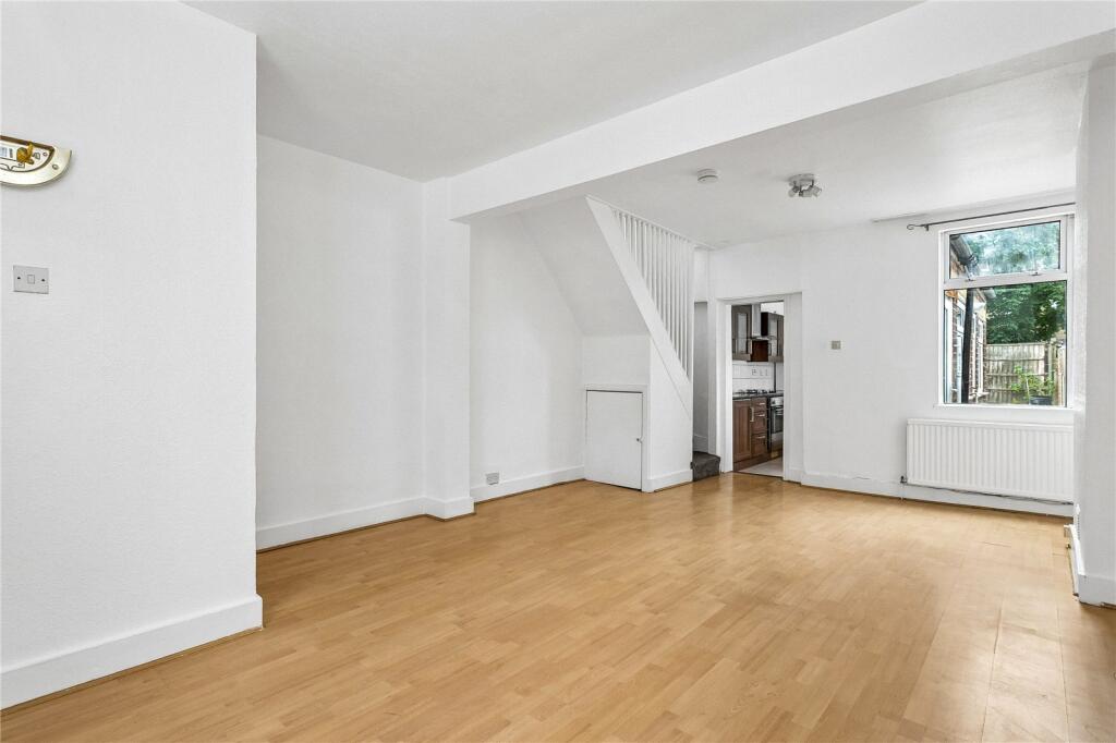 2 bed Mid Terraced House for rent in London. From Ellis & Co - Tottenham 2 bed Mid Terraced House for rent in London. From Ellis & Co - Tottenham