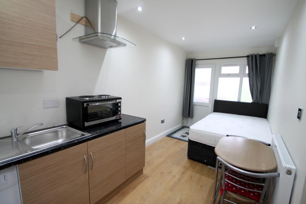 4 bed Studio for rent in West Bedfont. From The Frost Partnership - Ashford 4 bed Studio for rent in West Bedfont. From The Frost Partnership - Ashford