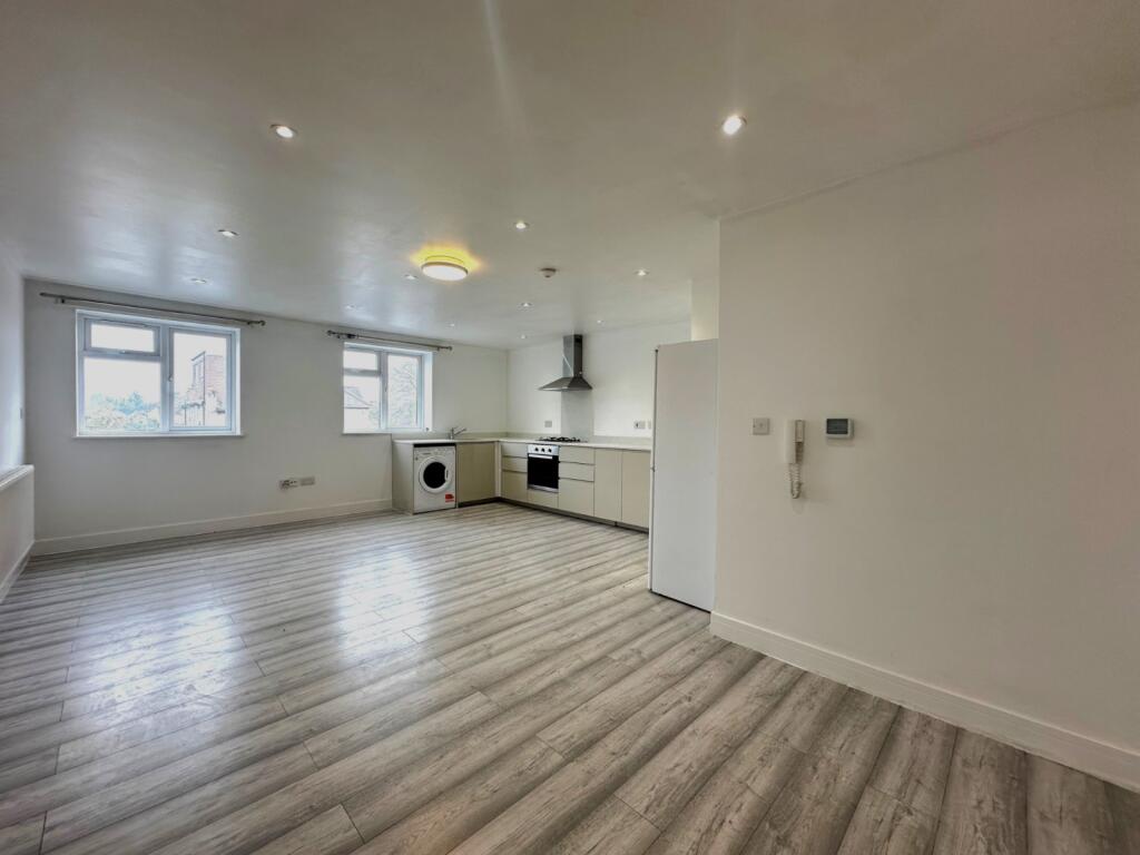 2 bed Apartment for rent in Ashford. From The Frost Partnership - Ashford