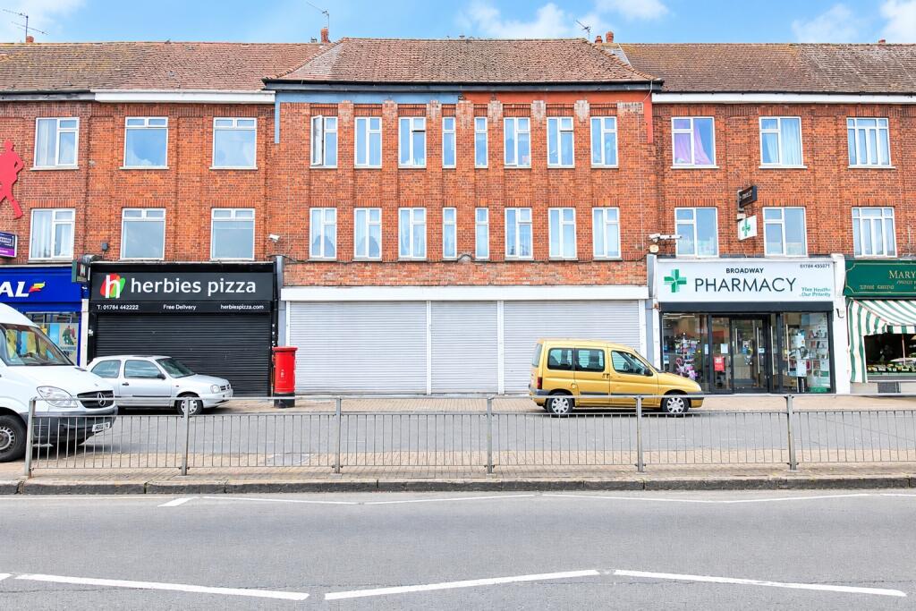 3 bed Apartment for rent in Staines-upon-Thames. From The Frost Partnership - Ashford
