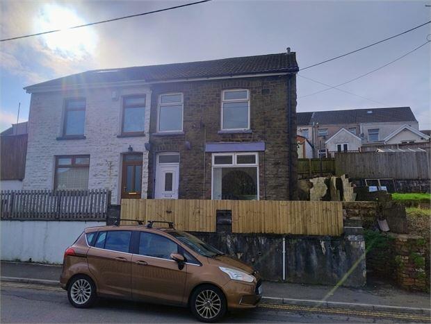 3 bed Mid Terraced House for rent in Tonypandy. From PHILLIPS HOMES LETTINGS AND SALES - Tonypandy