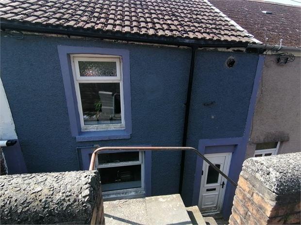 2 bed Mid Terraced House for rent in Ferndale. From PHILLIPS HOMES LETTINGS AND SALES - Tonypandy