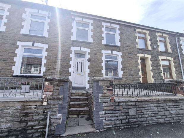 3 bed Mid Terraced House for rent in Pontygwaith. From PHILLIPS HOMES LETTINGS AND SALES - Tonypandy 3 bed Mid Terraced House for rent in Pontygwaith. From PHILLIPS HOMES LETTINGS AND SALES - Tonypandy