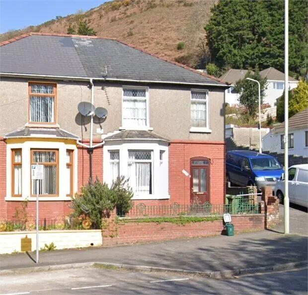 1 bed House (unspecified) for rent in Llantrisant. From PHILLIPS HOMES LETTINGS AND SALES - Tonypandy 1 bed House (unspecified) for rent in Llantrisant. From PHILLIPS HOMES LETTINGS AND SALES - Tonypandy