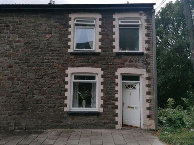 3 bed Mid Terraced House for rent in Tonypandy. From PHILLIPS HOMES LETTINGS AND SALES - Tonypandy 3 bed Mid Terraced House for rent in Tonypandy. From PHILLIPS HOMES LETTINGS AND SALES - Tonypandy