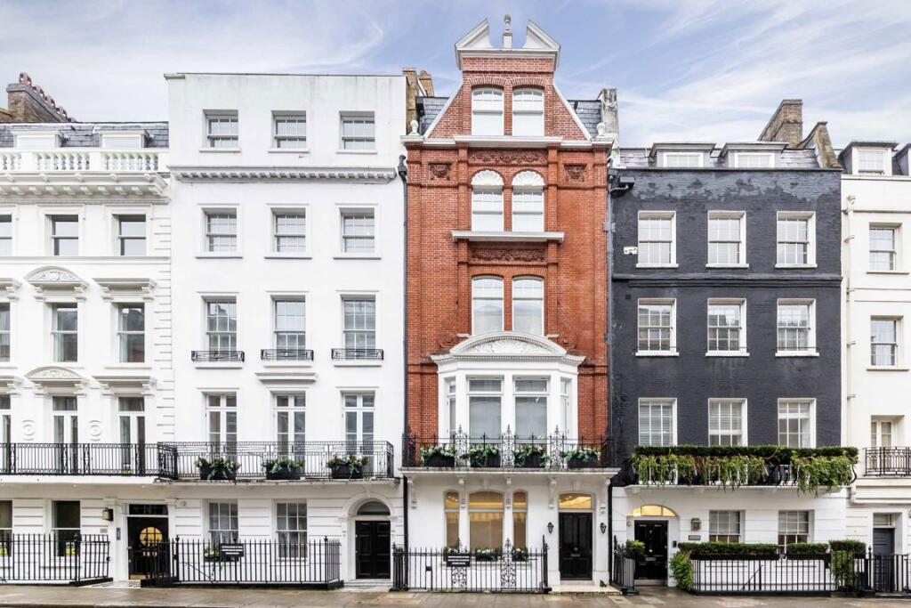 3 bed 1st Floor Flat for rent in Westminster. From Wetherell - Mayfair