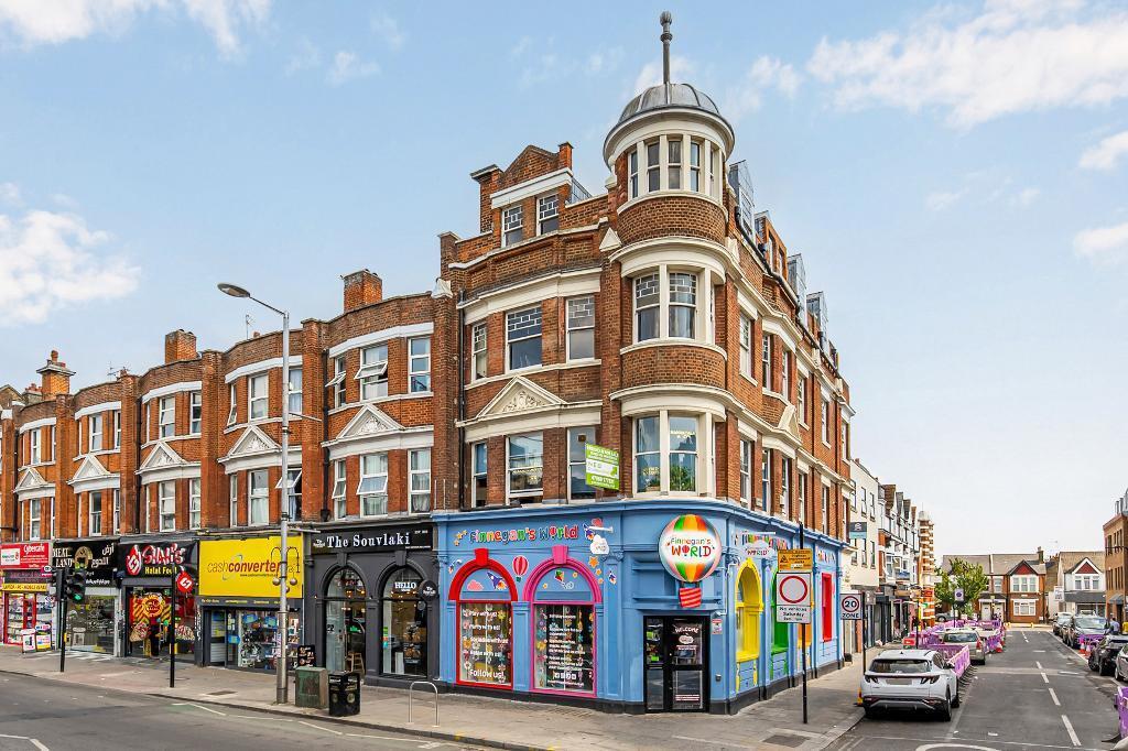 1 bed 1st Floor Flat for rent in Greenford. From Tuffin and Wren - Ealing