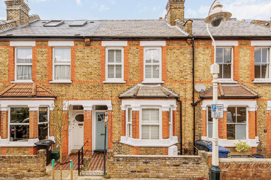 3 bed Mid Terraced House for rent in Brentford. From Tuffin and Wren - Ealing