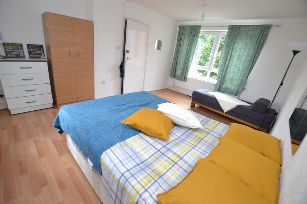 1 bed Flat Share for rent in Poplar. From Prime Land Property - London