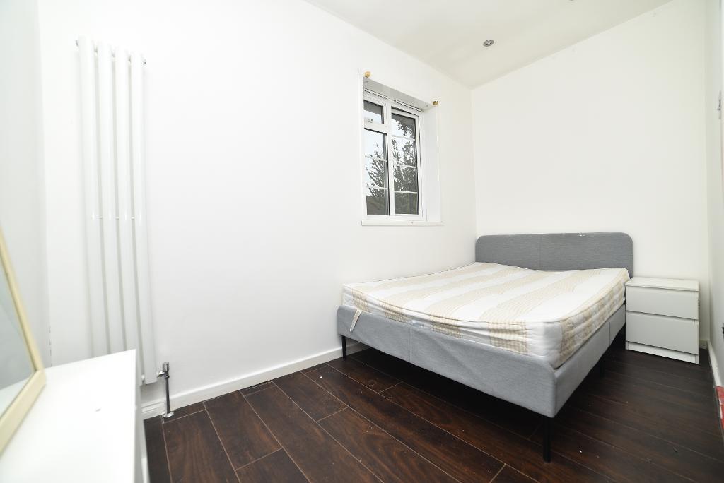 1 bed House Share for rent in Poplar. From Prime Land Property - London