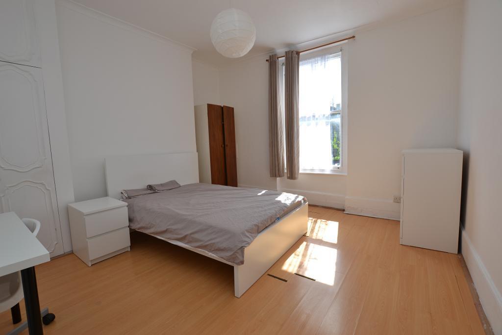 1 bed House Share for rent in Poplar. From Prime Land Property - London 1 bed House Share for rent in Poplar. From Prime Land Property - London