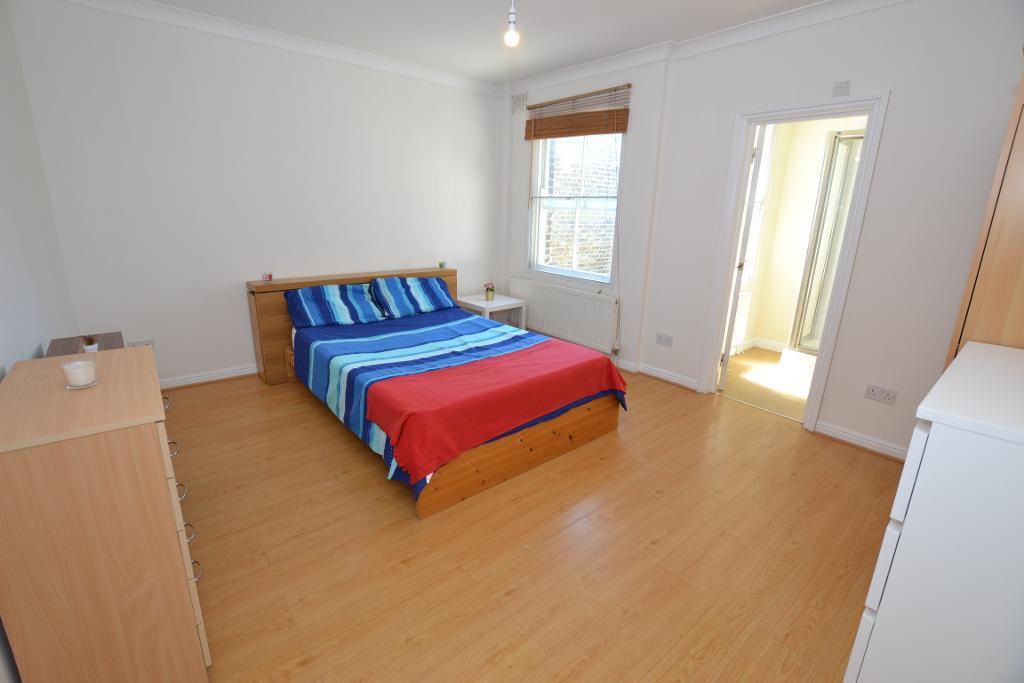 2 bed Annexe for rent in Stepney. From Prime Land Property - London 2 bed Annexe for rent in Stepney. From Prime Land Property - London