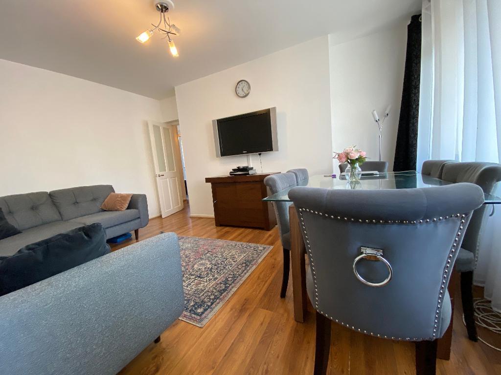 4 bed 1st Floor Flat for rent in Stepney. From Prime Land Property - London