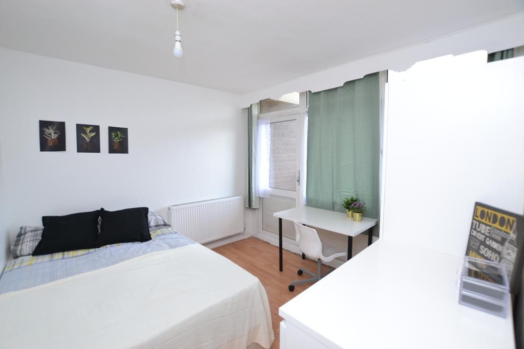 4 bed 1st Floor Flat for rent in Stepney. From Prime Land Property - London