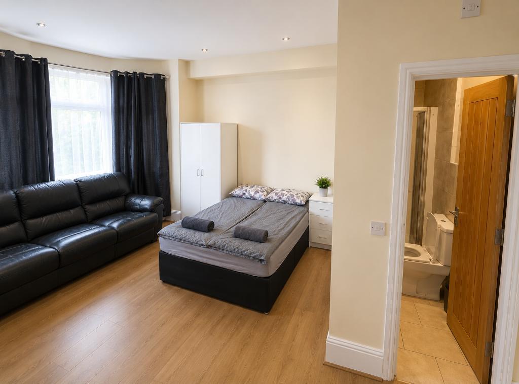 1 bed Mid Terraced House for rent in Ilford. From Prime Land Property - London 1 bed Mid Terraced House for rent in Ilford. From Prime Land Property - London