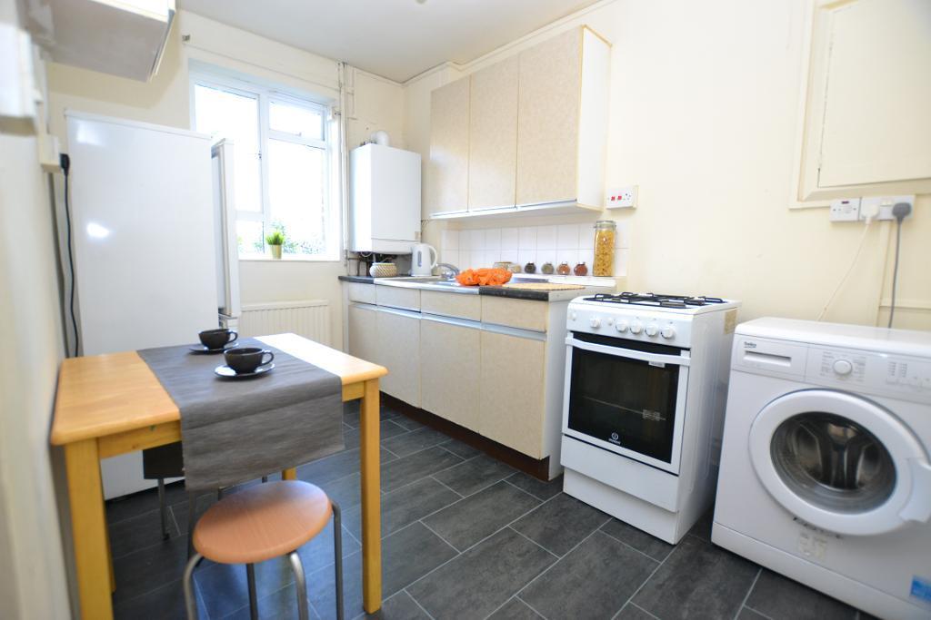 3 bed Annexe for rent in Stoke Newington. From Prime Land Property - London