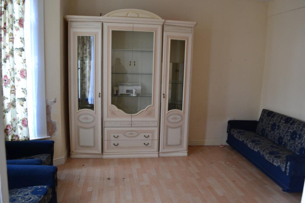 5 bed Semi Detached for rent in Ilford. From Prime Land Property - London