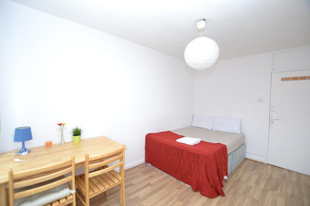 4 bed 1st Floor Flat for rent in Stepney. From Prime Land Property - London