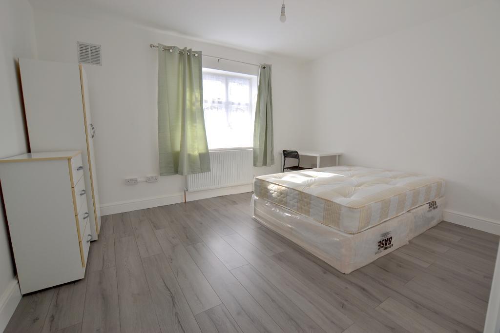 1 bed House Share for rent in Poplar. From Prime Land Property - London
