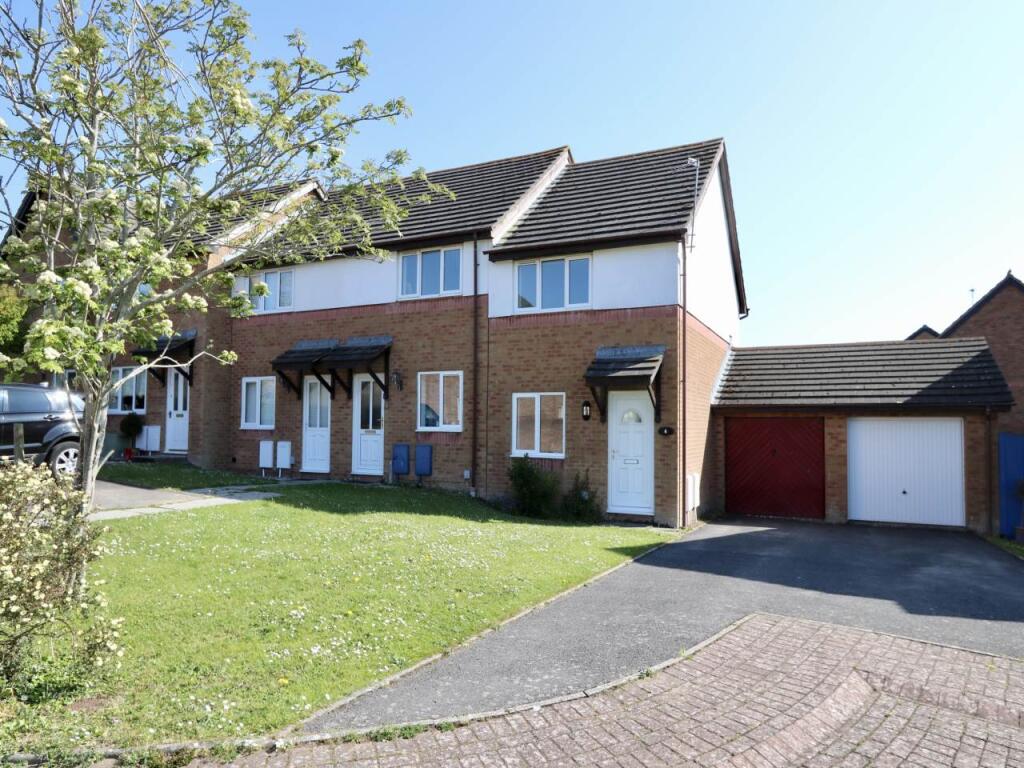 2 bed Semi Detached for rent in Rhoose. From Chris Davies Estate Agents - Rhoose